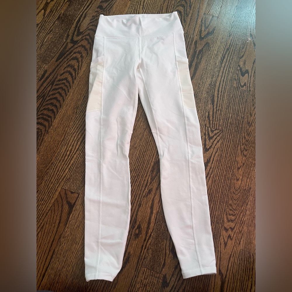 Fabletics white leggings with pockets